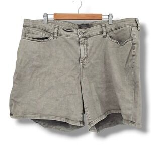 Torrid Size‎ 22 Mid-Rise Mid Short Vintage Stretch Sage Green Denim Plus Size